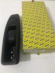 Fiat Doblo 2015 Sonrası Sol Cam Düğme Ve İç Açma Çerçevesi ( Dörtlü Düğmeli Tip ) Orjinal Opar 735616032