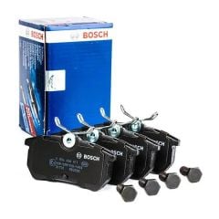 Ford Focus 1998-2005 Model Arası Arka Fren Disk Balatası Bosch Marka 0986494011