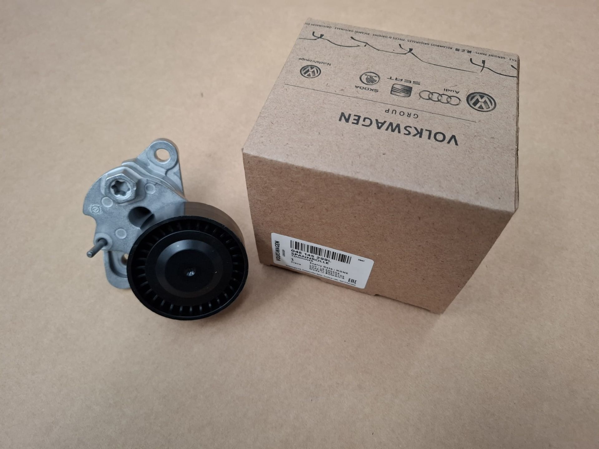 Volkswagen Golf 7 2014-2017 Model Arası 1.2 TSI - 1.4 TSI Şarj Gergisi Vag Orjinal 04E145299N