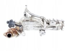 Bmw 1 Seri F20 LCI Kasa Egzoz Radyatörü Bmw Orijinal Marka 11718574794