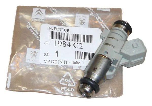 Peugeot 106 1.4 8 Valf Benzinli Enjektör Psa Marka 1984.C2