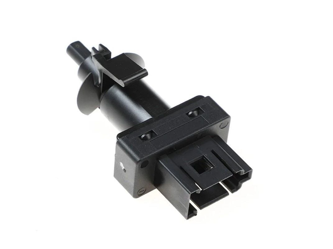 Mercedes W638 Debriyaj Pedal Müşürü Hella Marka A0065451014