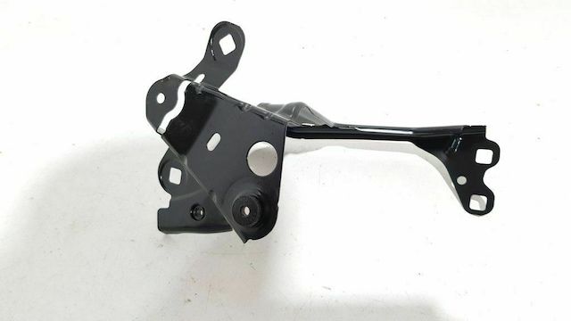 Bmw 5 Seri G30 Kasa Ön Çamurluk Tutucu Sol Taraf Bmw Orijinal Marka 41007440423