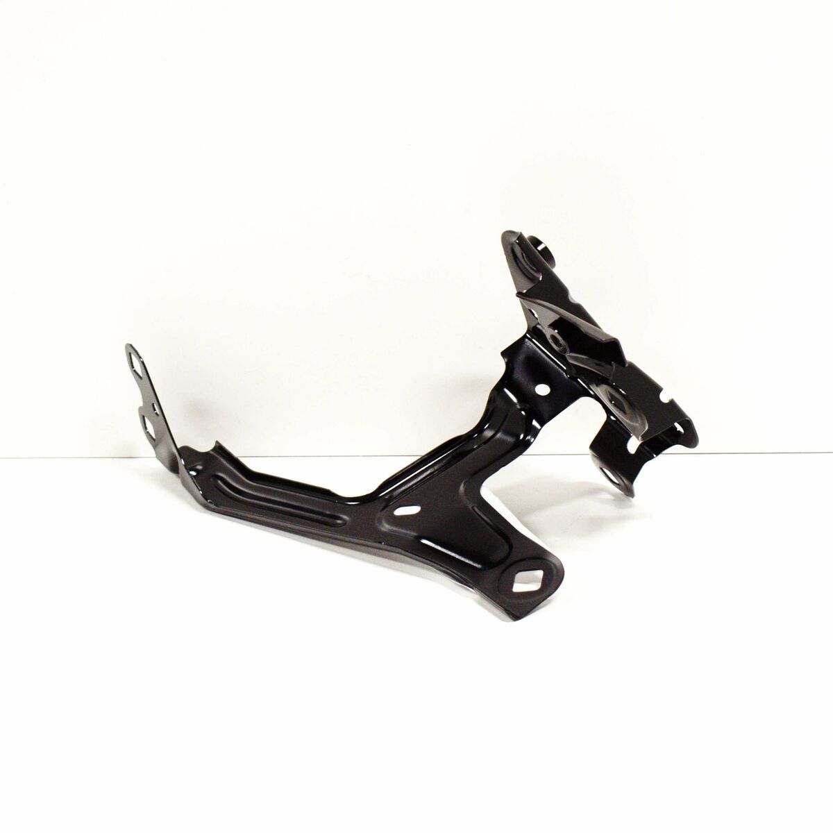 Bmw 5 Seri G30 Kasa Ön Çamurluk Tutucu Sağ Taraf Bmw Orijinal Marka 41007440424