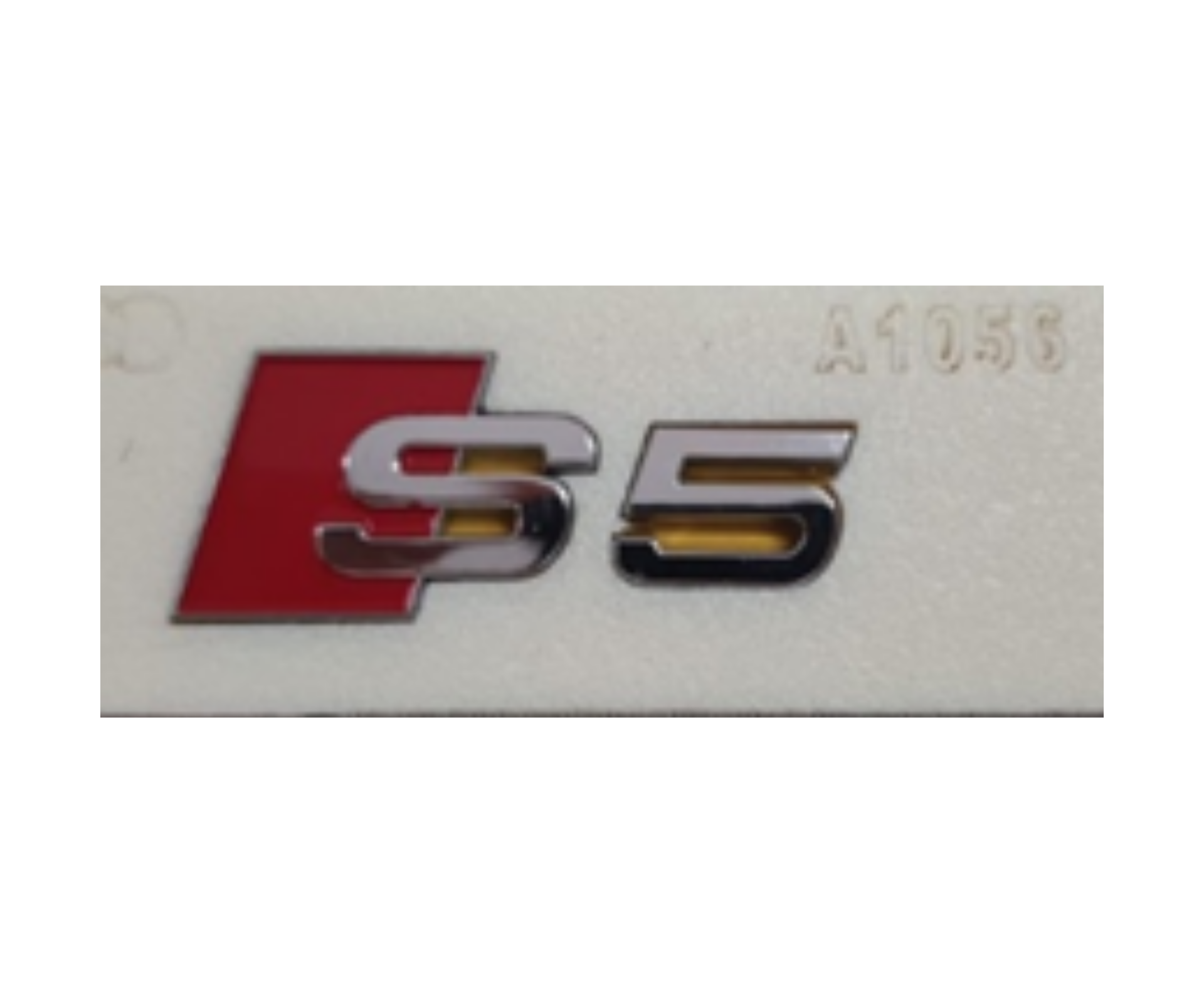 Audi S5 Krom - Kırmızı İthal Marka 8T08537362ZZ