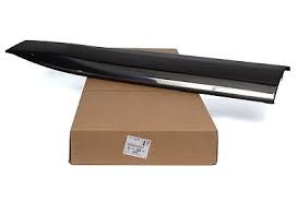 Peugeot 5008 Sağ Ön Kapı Alt Koruma Plastik Çıtası Psa Marka 98114040VV