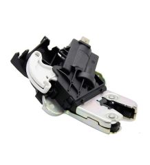 Audi A4 2005-2015 Bagaj Kilit Mekanizması İthal Marka 4F5827505D