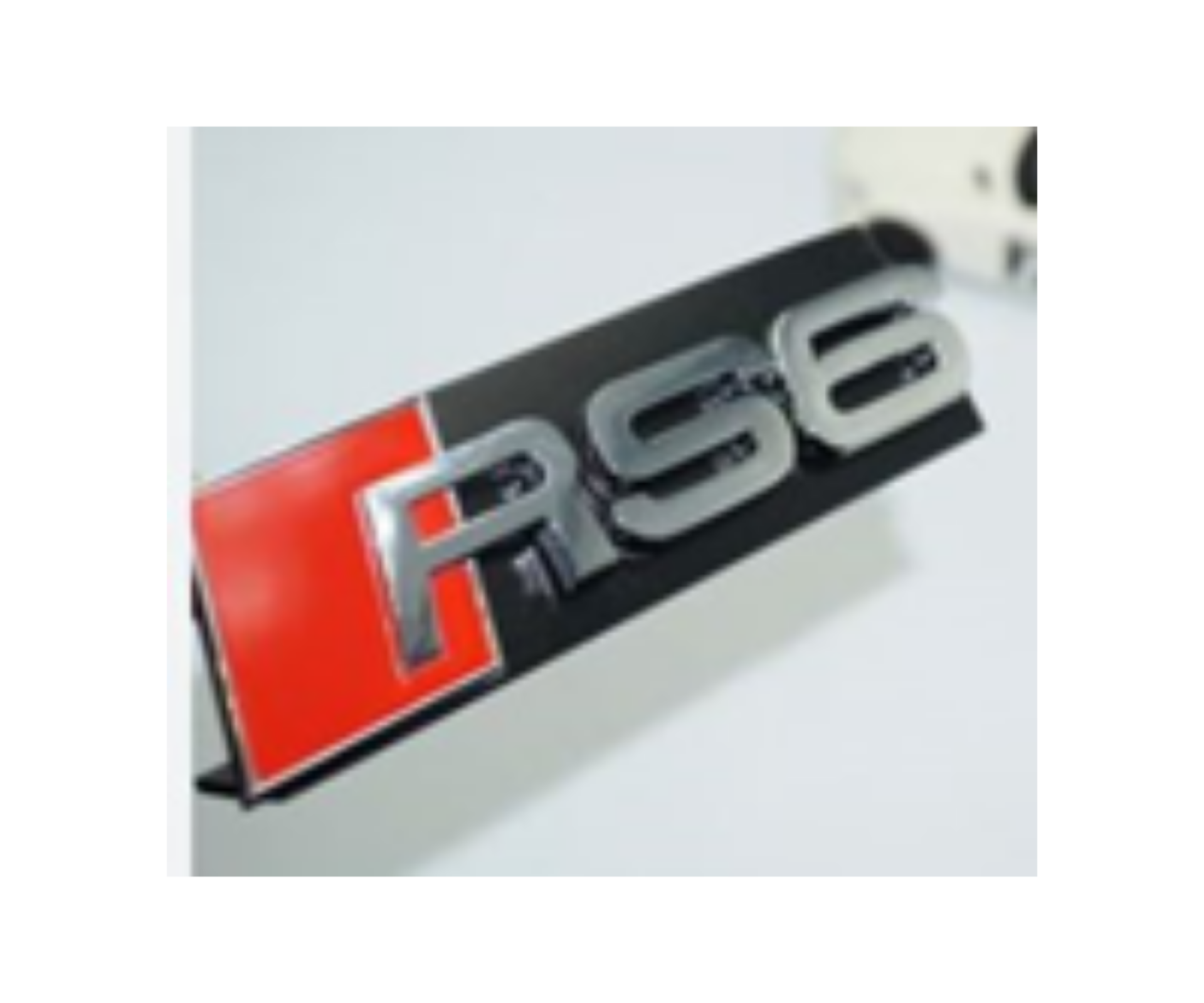 Audi RS6 Yazısı Ön Panjur Krom İthal Marka 4G0853736D2ZZ