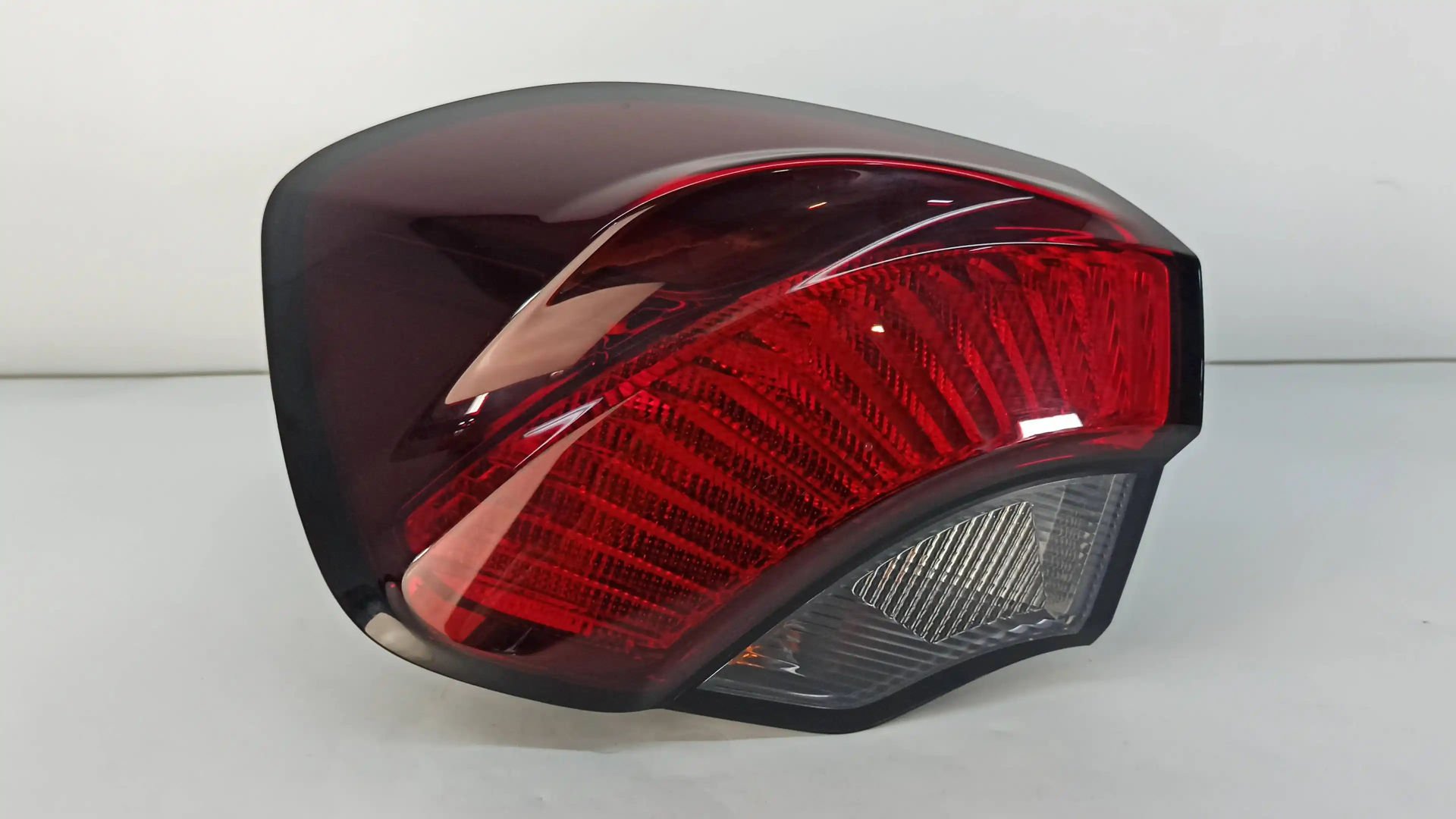 Fiat Egea Cross Dış Sol Stop Lambası Opar Orjinal 52185923