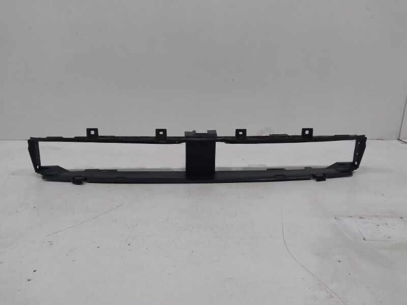 Bmw 5 Seri G30 Kasa Radyatör Hava Kanalı Alt Bmw Orijinal Marka 51137359838